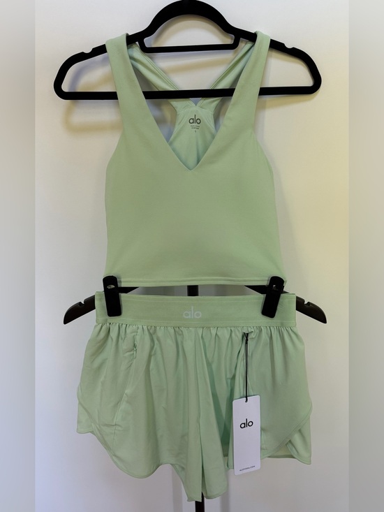 ALO Yoga Pants - Alo Yoga Set-Color Spearmint, Airbrush Real Bra Tank & Match Point Shorts,Size S